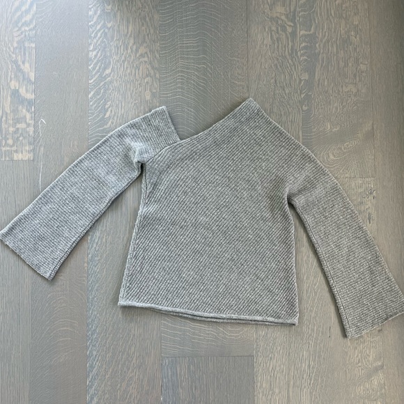 A.L.C. Sweater - Picture 1 of 3